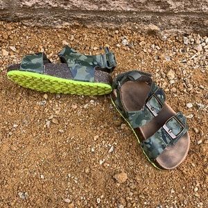 Carter’s kids camo faux birkenstock size 5